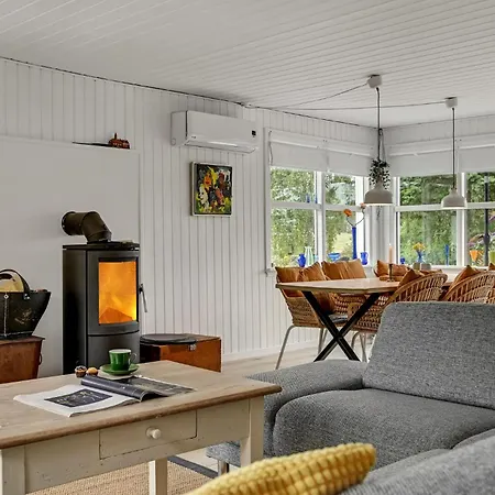 - 09 Prázdninový dům *